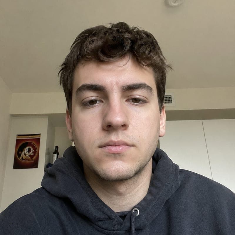 Customer upload 1 — input reference selfie