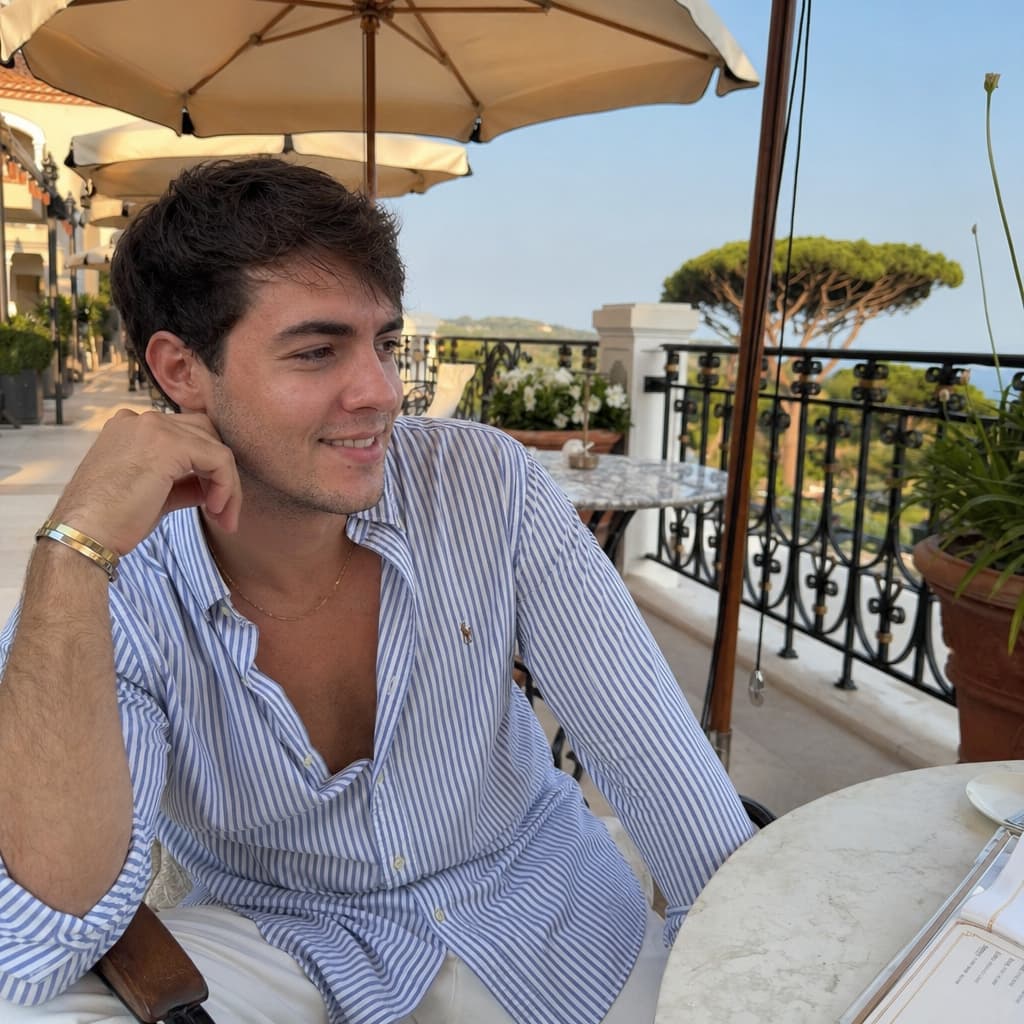 AI-generated photo of customer in Cafe · Riviera setting